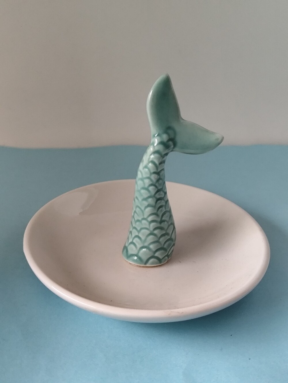 3/$25💙Ceramic Turquoise Whale Tail Ring Dish